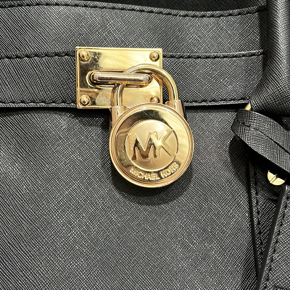 • Black Michael Kors Hamilton Leather Tote - Picture 10 of 17